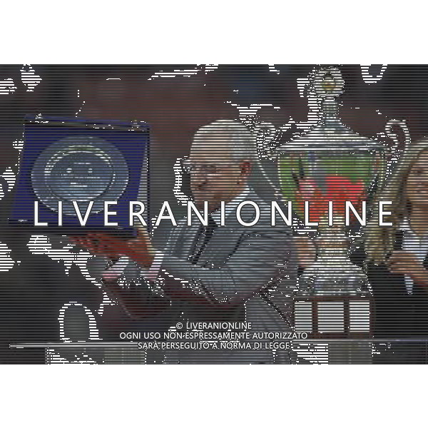 MILAN - JUVENTUS 20mo TROFEO LUIGI BERLUSCONI 22/08/2010 nella foto premiazione di luigi del neri ©Luzzani/Agenzia Aldo Liverani Sas