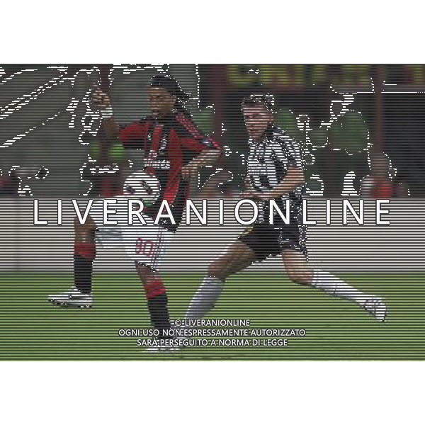 Milano 22-08-2010 20 Trofeo Luigi Berlusconi Milan-Juventus nella foto ronaldinho e zdenek grygera ph marco luzzani/ag aldo liverani s.a.s.