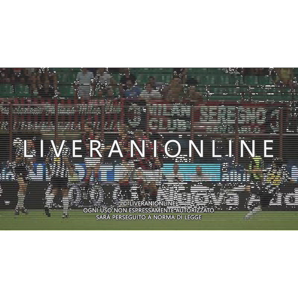 Milano 22-08-2010 20 Trofeo Luigi Berlusconi Milan-Juventus nella foto punizione diego ph marco luzzani/ag aldo liverani s.a.s.