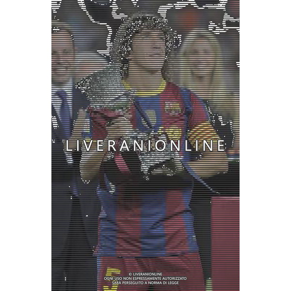 FC Barcelona\'s captain Carles Puyol with the Trophy of winner in the SuperCup of Spain. August 21,2010. (ALTERPHOTOS/Acero) BARCELLONA-SIVIGLIA SUPERCOPPA DI SPAGNA 2010 AG ALDO LIVERANI SAS ITALY ONLY *** Local Caption *** .