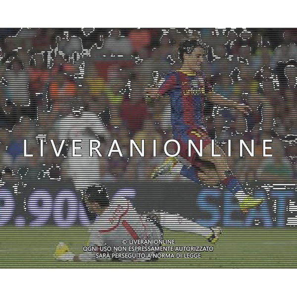 FC Barcelona\'s Bojan Krkic (r) and Sevilla\'s Andres Palop during SuperCup of Spain Final match. August 21,2010. (ALTERPHOTOS/Acero) BARCELLONA-SIVIGLIA SUPERCOPPA DI SPAGNA 2010 AG ALDO LIVERANI SAS ITALY ONLY *** Local Caption *** .