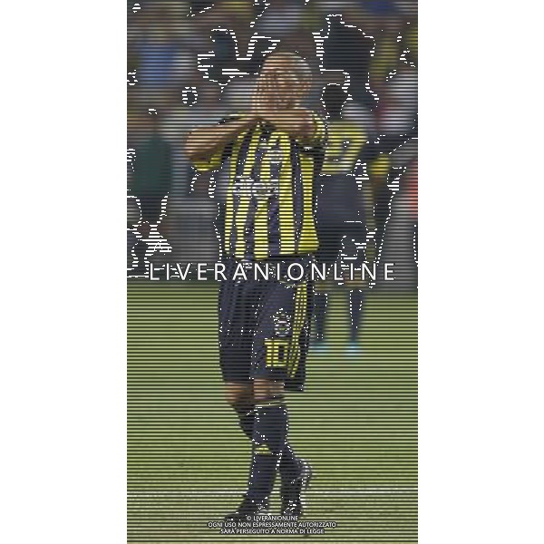 Euroleague match between Fenerbahce and Paok at Sukru Saracoglu Stadium in Istanbul, Turkey . 26.08.2010 Match scored 1 - 1 Pictured: Alex De Souza of Fenerbahce. © Sprr / Seskimphoto - Photoshot - Ag. Aldo Liverani sas ITALY ONLY ISTANBUL ( TURCHIA) - PARTITA CALCIO EUFA EUROPA LEAGUE \' PAOK FC vs FENERBAHCE SK\'