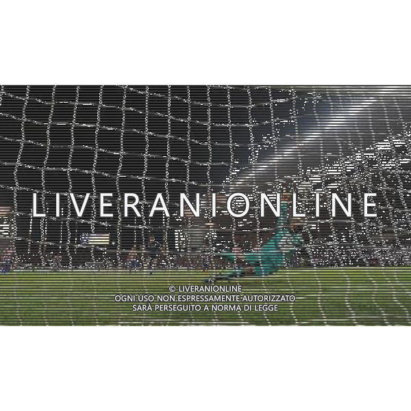 UEFA SuperCup 2010 Montecarlo (Principato di Monaco) - 27.08.2010 Inter-Atleco Madrid Nella Foto:de gea para il rigore di milito /Ph.Vitez-Ag. Aldo Liverani