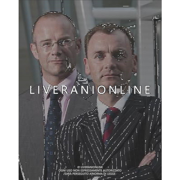 David James Ritchie ( Right ) Jonathan Hill , the new Group Finance Director of Bovis Homes ( left ) ©photoshot/Agenzia Aldo Liverani Sas - ITALY ONLY - David James Ritchie (Amministratore Delegato nel 2008, Direttore Generale del Gruppo 2007-2008 e Direttore finanziario del Gruppo 2002-2006) con Jonathan Hill, il nuovo Direttore finanziario del Gruppo di Bovis Homes