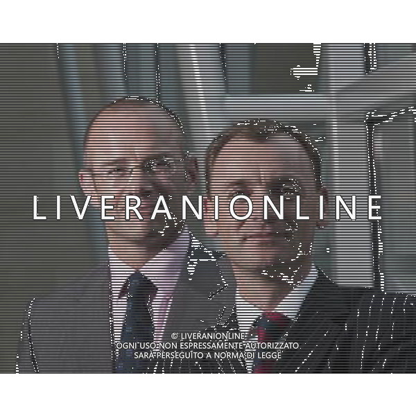 David James Ritchie ( Right ) Jonathan Hill , the new Group Finance Director of Bovis Homes ( left ) ©photoshot/Agenzia Aldo Liverani Sas - ITALY ONLY - David James Ritchie (Amministratore Delegato nel 2008, Direttore Generale del Gruppo 2007-2008 e Direttore finanziario del Gruppo 2002-2006) con Jonathan Hill, il nuovo Direttore finanziario del Gruppo di Bovis Homes