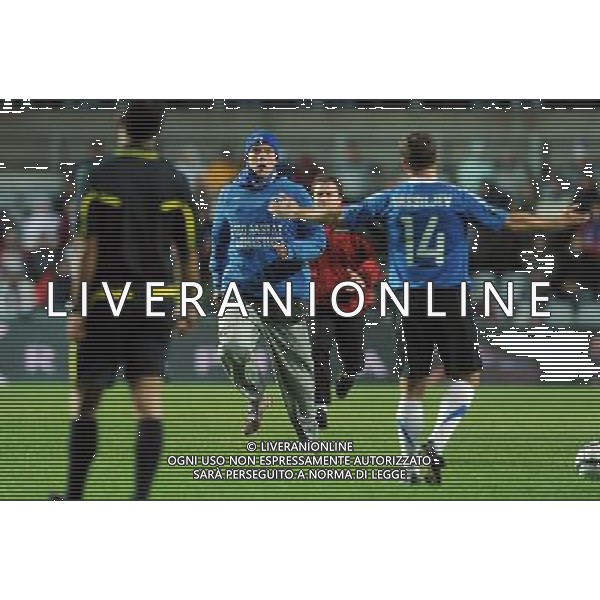 Qualificazioni ai Campionati Europei UEFA EURO 2012 Gruppo C Tallin - 03.09.2010 Estonia-Italia Nella Foto:seconda invasione di campo /Ph.Vitez-Ag. Aldo Liverani