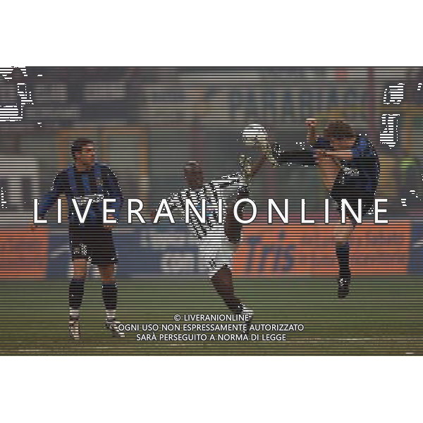 Inter-Juventus Coppa Italia semifinale ritorno Tim Cup 12/02/2004 nella foto dejan stankovic appiah stephan e thomas helveg* foto marco luzzani/Agenzia Aldo liverani