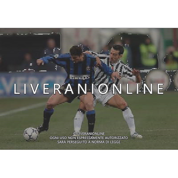 Inter-Juventus Coppa Italia semifinale ritorno Tim Cup 12/02/2004 nella foto javier zanetti e zambrotta gianluca* foto marco luzzani/Agenzia Aldo liverani