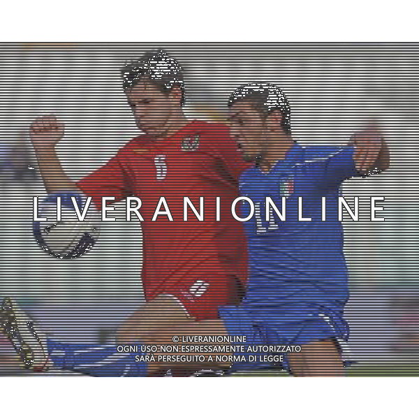 Pescara - 07/09/2010 - Stadio \'Adriatico\' - Qualificazioni Campionato Europeo Under 21 2011 - Italia vs Galles - nella foto: Guido Marilungo e Morris ph. Corradetti / ©Aldo Liverani Sas