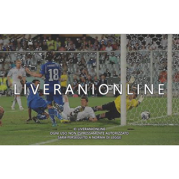 Qualificazioni ai Campionati Europei UEFA EURO 2012 Gruppo C Firenze - 07.09.2010 Italia-Far Oer Nella Foto: il gol di fabio quagliarella /Ph.Vitez-Ag. Aldo Liverani