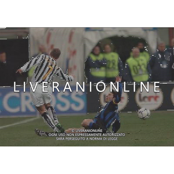 Inter-Juventus Coppa Italia semifinale ritorno Tim Cup 12/02/2004 nella foto gianluca pessotto e zanetti javier* foto marco luzzani/Agenzia Aldo liverani
