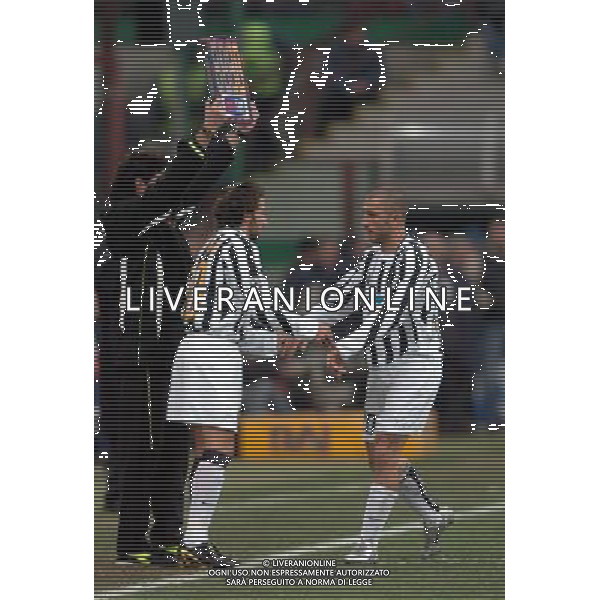 Inter-Juventus Coppa Italia semifinale ritorno Tim Cup 12/02/2004 nella foto cambio sostituzione di marco di vaio con alessandro del piero* foto marco luzzani/Agenzia Aldo liverani