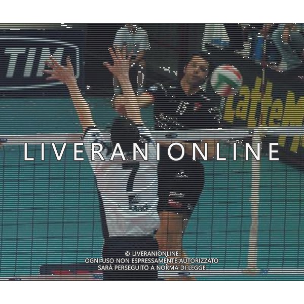 LA SPEZIA 11/02/04 FINAL EIGHT COPPA ITALIA SISLEY TREVISO-UNIMADE PARMA nella foto cisolla alberto ph gigi arcaini/ag.aldo liverani