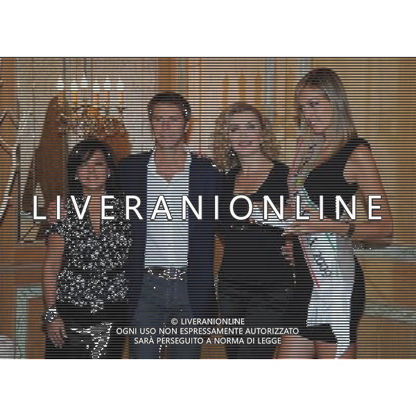 MILANO 8/9/2010 WESTIN PALACE P.zza della REPUBBLICA CONFERENZA STAMPA PRESENTAZIONE MISS ITALIA 2010 NELLA FOTO PATRIZIA MIRIGLIANI, EMANUELE FILIBERTO DI SAVOIA, MILLY CARLUCCI E MARIA PERRUSI MISS ITALIA 2009 FOTO ROMANO/AG ALDO LIVERANI