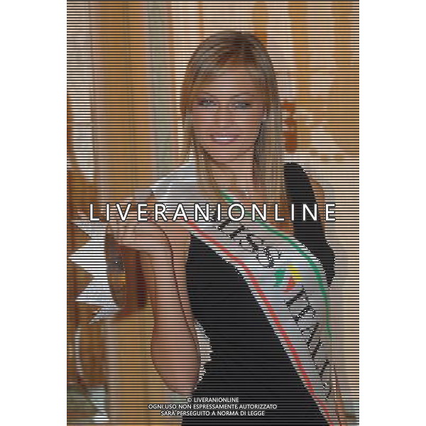 MILANO 8/9/2010 WESTIN PALACE P.zza della REPUBBLICA CONFERENZA STAMPA PRESENTAZIONE MISS ITALIA 2010 NELLA FOTO MARIA PERRUSI MISS ITALIA 2009 FOTO ROMANO/AG ALDO LIVERANI