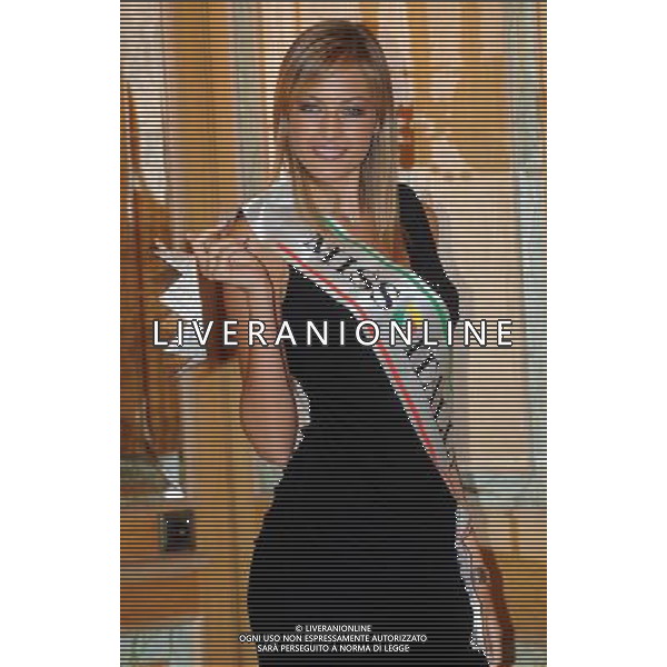 MILANO 8/9/2010 WESTIN PALACE P.zza della REPUBBLICA CONFERENZA STAMPA PRESENTAZIONE MISS ITALIA 2010 NELLA FOTO MARIA PERRUSI MISS ITALIA 2009 FOTO ROMANO/AG ALDO LIVERANI