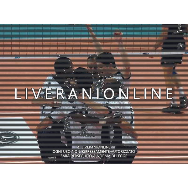 LA SPEZIA 11/02/04 FINAL EIGHT COPPA ITALIA SISLEY TREVISO-UNIMADE PARMA nella foto esultanza parma ph gigi arcaini/ag.aldo liverani
