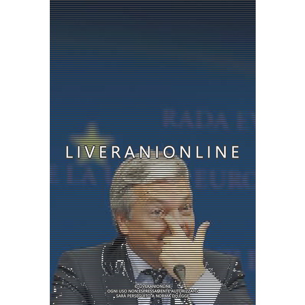 Chairman of the Ecofin council Belgian Finance Minister Didier Reynders holds a press conference after EU finance ministers council ( ECOFIN ) at European Council headquarters in Brussels, Belgium on 2010-09-07 by Wiktor Dabkowski Riunione e Conferenza Stampa dei ministri delle finanze dell\'Eurogruppo presso la sede del Consiglio europeo a Bruxelles, in Belgio 07/09/2010
