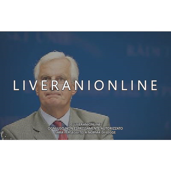 Michel Barnier european commissioner for Internal Market and Services holds a press conference after EU finance ministers council ( ECOFIN ) at European Council headquarters in Brussels, Belgium on 2010-09-07 by Wiktor Dabkowski Riunione e Conferenza Stampa dei ministri delle finanze dell\'Eurogruppo presso la sede del Consiglio europeo a Bruxelles, in Belgio 07/09/2010