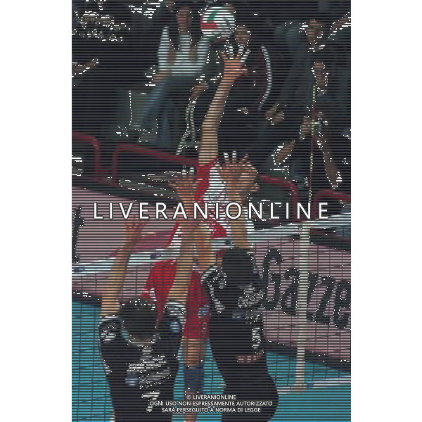 LA SPEZIA 12/02/04 FINAL EIGHT COPPA ITALIA 2003/04 LUBE MACERATA-EDILBASSO PADOVA nella foto bracci marco ph gigi arcaini/ag.aldo liverani