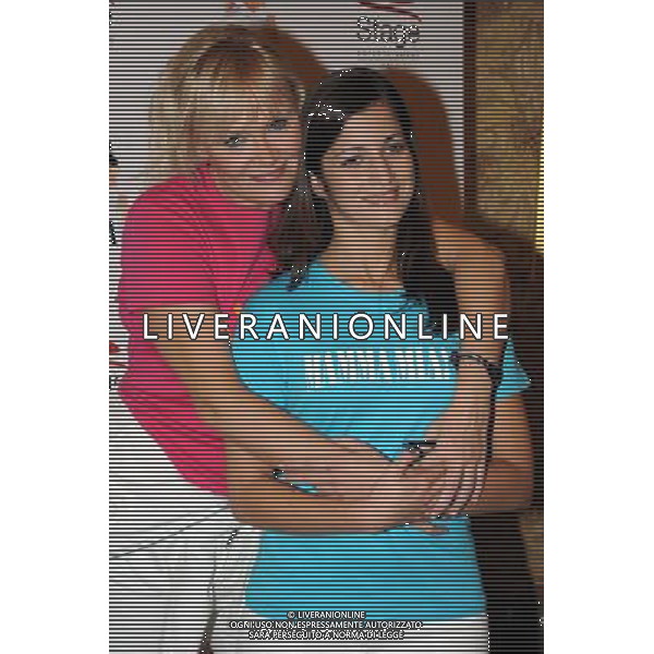 MILANO09/09/2010MILANO09/09/2010 PRESENTAZIONE DI \'MAMMA MIA\' SPETTACOLO TEATRALE nella foto CHIARA NOECHESE ELISA LOMBARDI ph. ROMANO / ALDO LIVERANI