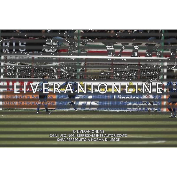 milano 12/02/04 inter-juventus coppa italia tim cup nella foto gol tudor igor ph junior belardo / ag aldo liverani s.a.s