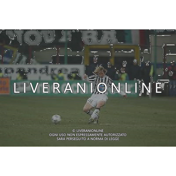 milano 12/02/04 inter-juventus coppa italia tim cup nella foto nedved pavel ph junior belardo / ag aldo liverani s.a.s