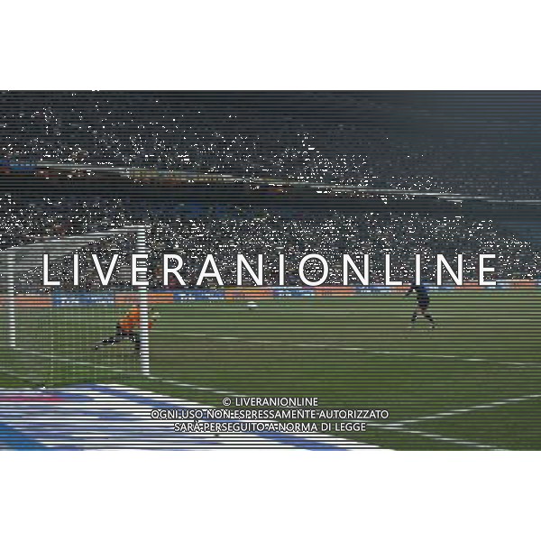 milano 12/02/04 inter-juventus coppa italia tim cup nella foto rigore dejan stankovic ph junior belardo / ag aldo liverani s.a.s