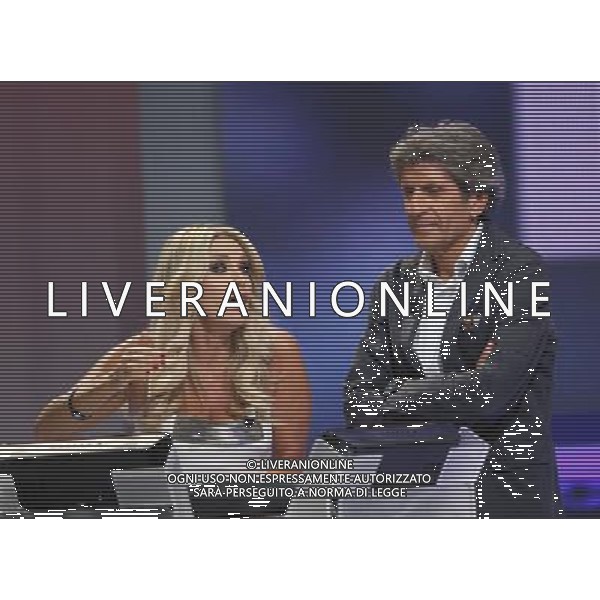 La \'Domenica Sportiva\' Trasmissione Televisiva del 12/09/2010 nella foto Paola Ferrari con Gianni Ippoliti ©Romano/Agenzia Aldo Liverani Sas