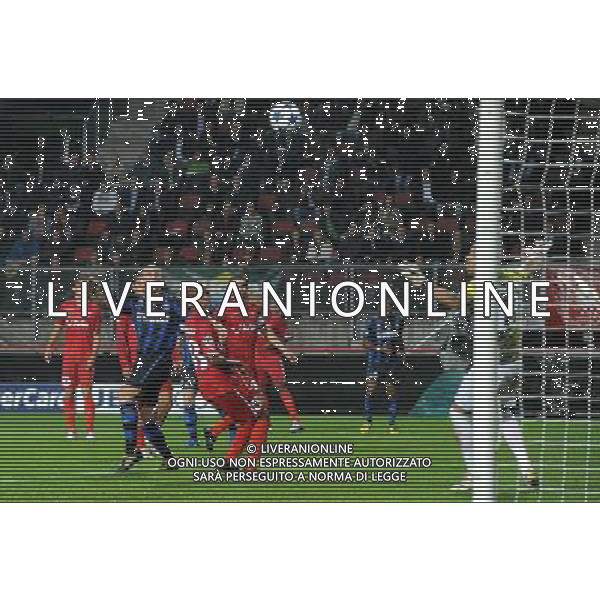 UEFA Champions League 2010/2011 Gruppo A Enschede (Olanda) - 14.09.2010 Twente-Inter Nella Foto:traversa cambiasso /Ph.Vitez-Ag. Aldo Liverani