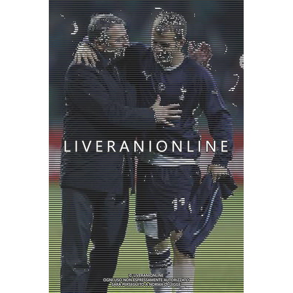 CHAMPIONS LEAGUE 2010/2011 WERDER BREMA Tottenham CALCIO 14.09.2010 Champions League SV Werder Bremen - Tottenham Hotspurs nella foto Werder Manager Klaus Allofs - Rafael van der Vaart ©firosportphoto/AG.ALDO LIVERANI SAS ITALY ONLY