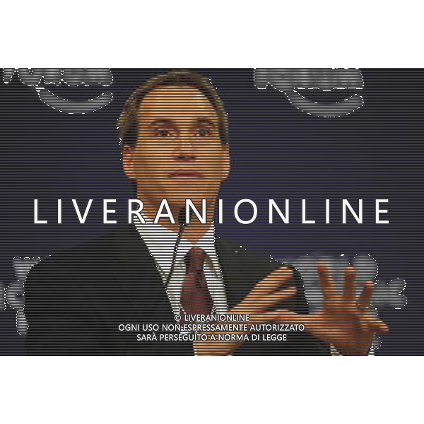 (100914) -- TIANJIN, Sept. 14, 2010 -- Dov Seidman, founder, chairman and chief executive officer of LRN of USA, makes a gesture during the plenary session on \'Sustainability and Corporate Competitiveness: Going beyond Green Goals\' of the World Economic Forum (WEF) Annual Meeting of the New Champions 2010, at Tianjin Meijiang Convention Center, in north China\'s Tianjin Municipality on Sept. 14, 2010. Liu Haifeng) (axy) ©PHOTOSHOT/Agenzia Aldo Liverani Sas - ITALY ONLY - EDITORIAL USE ONLY -