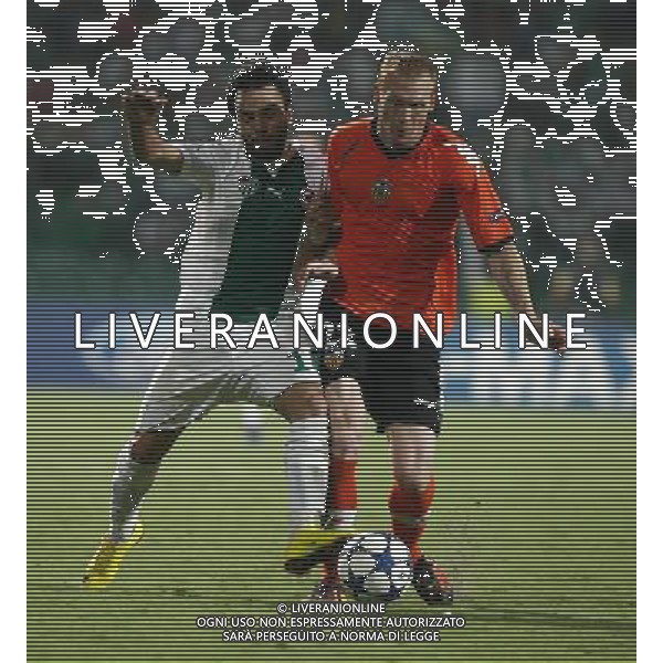 UEFA Champions League group C match between Bursaspor Turkey and Valencia Spain at Ataturk Stadium in Bursa, Turkey 14.09.2010 Valencia won scored 4 - 0 Pictured: Volkan Sen (L) of Bursaspor and Jeremy Mathieu (R) of Valencia. FOT. SESKIMPHOTO/NEWSPIX/Agenzia Aldo Liverani Sas ONLY ITALY *** Local Caption *** .