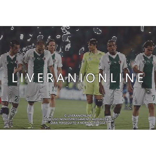 UEFA Champions League group C match between Bursaspor Turkey and Valencia Spain at Ataturk Stadium in Bursa, Turkey 14.09.2010 Valencia won scored 4 - 0 Pictured: L to R, Ali Tandogan (L), Sercan Yildirim, Goalkeeper Dmitar Ivankov, Gokcek Wederson and Federico Insua of Bursaspor. FOT. SESKIMPHOTO/NEWSPIX/Agenzia Aldo Liverani Sas ONLY ITALY *** Local Caption *** .