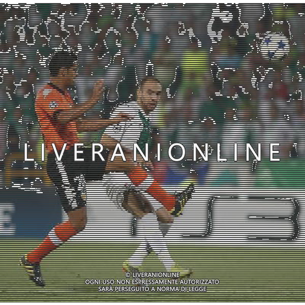 UEFA Champions League group C match between Bursaspor Turkey and Valencia Spain at Ataturk Stadium in Bursa, Turkey 14.09.2010 Valencia won scored 4 - 0 Pictured: Ricardo Costa(front) of Valencia and Sercan Yildirim (back) of Bursaspor. FOT. SESKIMPHOTO/NEWSPIX/Agenzia Aldo Liverani Sas ONLY ITALY *** Local Caption *** .
