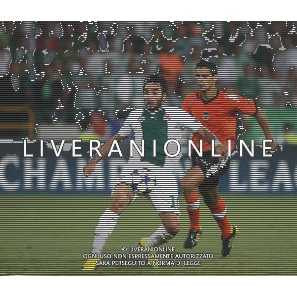 UEFA Champions League group C match between Bursaspor Turkey and Valencia Spain at Ataturk Stadium in Bursa, Turkey 15.09.2010 Valencia won scored 4 - 0 Pictured: Volkan Sen (front) of Bursaspor and Ricardo Costa (back) of Valencia. FOT. SESKIMPHOTO/NEWSPIX/Agenzia Aldo Liverani Sas ONLY ITALY *** Local Caption *** .