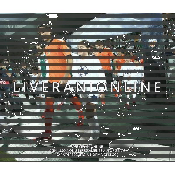 UEFA Champions League group C match between Bursaspor Turkey and Valencia Spain at Ataturk Stadium in Bursa, Turkey 15.09.2010 Valencia won scored 4 - 0 Pictured: Turkish Footballer Mehmet Topal of Valencia. FOT. SESKIMPHOTO/NEWSPIX/Agenzia Aldo Liverani Sas ONLY ITALY *** Local Caption *** .