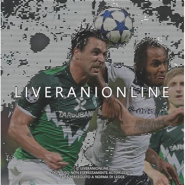 BREMA 14.09.2010 MECZ 1. KOLEJKA GRUPA A LIGA MISTRZOW SEZON 2010/11: WERDER BREMA - TOTTENHAM LONDYN 2:2 --- CHAMPIONS LEAGUE MATCH GROUP A: WERDER BREMEN - TOTTENHAM HOTSPUR FC 2:2 HUGO ALMEIDA YOUNES KABOUL WERDER BREMA TOTTENHAM FOT. NEWSPIX/ALDO LIVERANI SAS ITALY ONLY *** Local Caption *** .