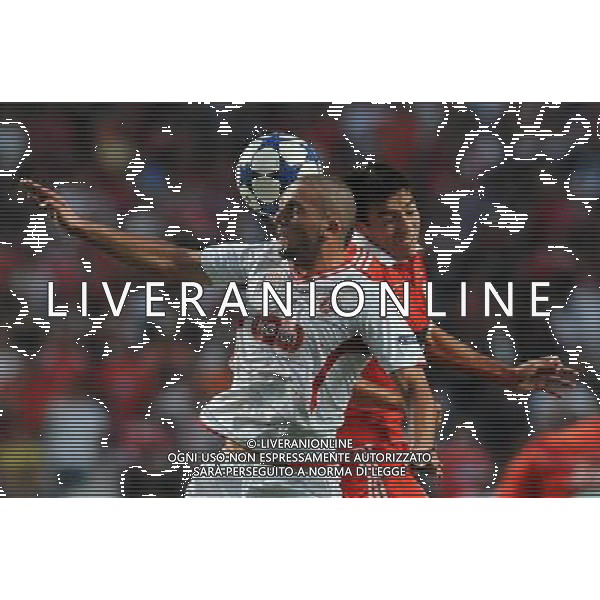 20100914: LISBON, PORTUGAL - SL Benfica vs Hapoel Tel Aviv FC: UEFA Champions League 2010/2011 - Group Stage. In picture: Nico Gaitan (Benfica, R). FOTO: CITYFILES/NEWSPIX.PL/ag.ALDO LIVERANI sas italy *** Local Caption *** ,