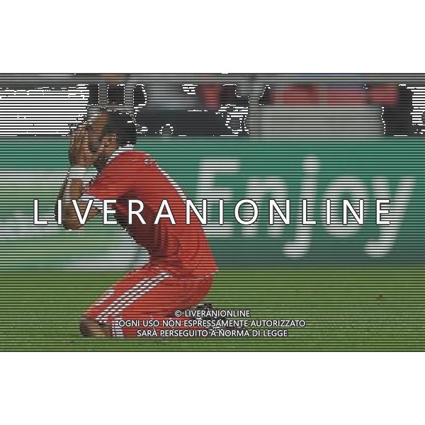 20100914: LISBON, PORTUGAL - SL Benfica vs Hapoel Tel Aviv FC: UEFA Champions League 2010/2011 - Group Stage. In picture: Carlos Martins (Benfica). FOTO: CITYFILES/NEWSPIX.PL/ag.ALDO LIVERANI sas italy *** Local Caption *** ,