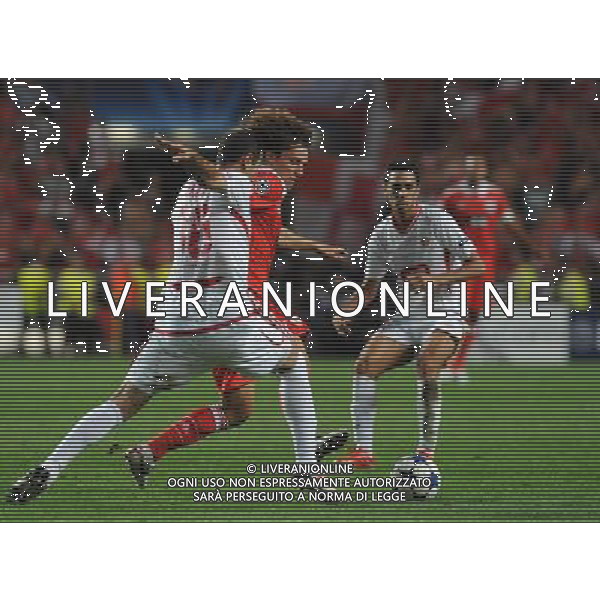 20100914: LISBON, PORTUGAL - SL Benfica vs Hapoel Tel Aviv FC: UEFA Champions League 2010/2011 - Group Stage. In picture: David Luiz (Benfica). FOTO: CITYFILES/NEWSPIX.PL/ag.ALDO LIVERANI sas italy *** Local Caption *** ,