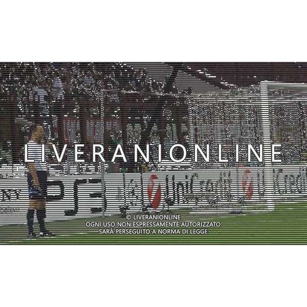 Milan - Auxerre Champions League 15/09/2010 nella foto uno dei 2 guardalinee aggiunti sulla linea di fondo campo ©luzzani/Agenzia Aldo Liverani Sas