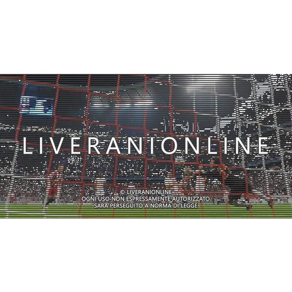 UEFA Champions League 2010/2011 Gruppo E Monaco (Germania) - 15.09.2010 Bayern Monaco-Roma Nella Foto:parata julio sergio su muller /Ph.Vitez-Ag. Aldo Liverani