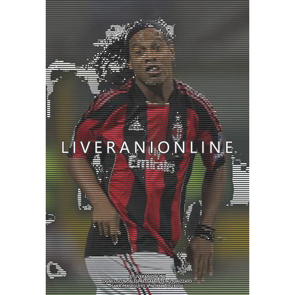 Milano 15-09-2010 Champions League 2010/11 Milan-Auxerre 2:0 nella foto ronaldinho ph marco luzzani/ag aldo liverani s.a.s.