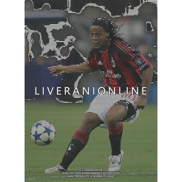 Milano 15-09-2010 Champions League 2010/11 Milan-Auxerre 2:0 nella foto ronaldinho ph marco luzzani/ag aldo liverani s.a.s.
