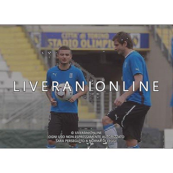 TORINO 15/09/2010 ALLENAMENTO DELLA SQUADRA DI CALCIO DEL LECH POZNAN ( POLONIA) PRIMA DELLA SFIDA DI EUROPA LEAGUE 2010/2011 CONTRO LA JUVENTUS nella foto: JAKUB WILK - BARTOSZ BOSACKI FOTO JERZY KLESZCZ/NEWSPIX.PL - AG. ALDO LIVERANI SAS ITALY ONLY 