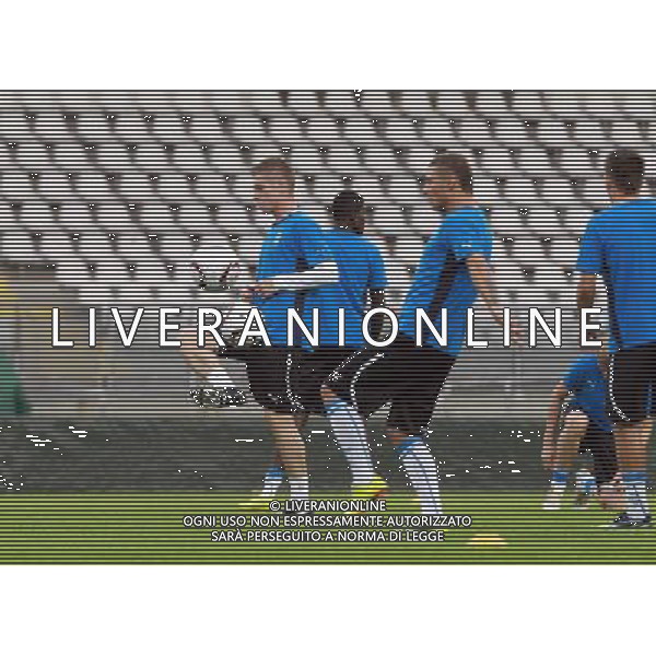 TORINO 15/09/2010 ALLENAMENTO DELLA SQUADRA DI CALCIO DEL LECH POZNAN ( POLONIA) PRIMA DELLA SFIDA DI EUROPA LEAGUE 2010/2011 CONTRO LA JUVENTUS nella foto: ARTUR WICHNIAREK- JAKUB WILK FOTO JERZY KLESZCZ/NEWSPIX.PL - AG. ALDO LIVERANI SAS ITALY ONLY 
