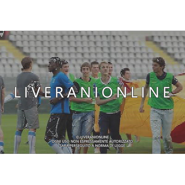 TORINO 15/09/2010 ALLENAMENTO DELLA SQUADRA DI CALCIO DEL LECH POZNAN ( POLONIA) PRIMA DELLA SFIDA DI EUROPA LEAGUE 2010/2011 CONTRO LA JUVENTUS nella foto: Joel Tshibamba FOTO JERZY KLESZCZ /NEWSPIX.PL - AG. ALDO LIVERANI SAS ITALY ONLY 
