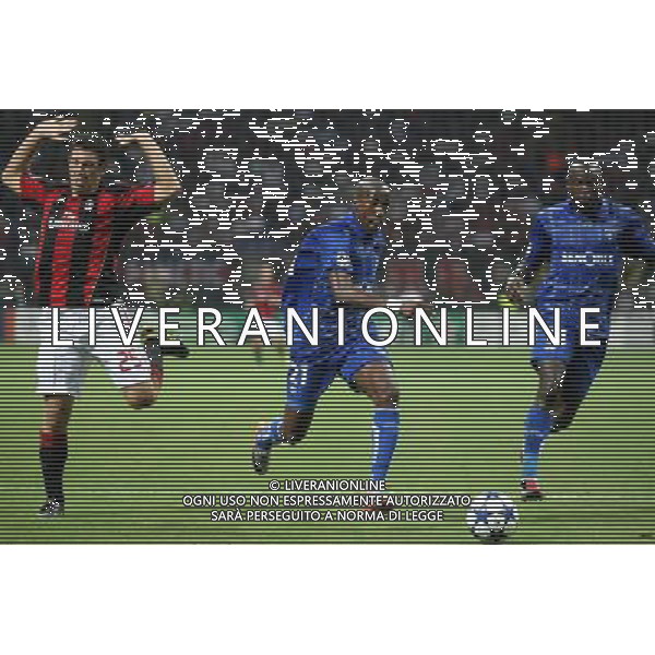 MILANO 15.09.2010-CHAMPIONS LEAGUE MATCH GROUP G MILAN - AJ AUXERRE 2:0 NELLA FOTO DANIELE BONERA (L), STEEVEN LANGIL, DENIS OLLECH (R) FOT. PIOTR KUCZA/NEWSPIX.PL/AG ALDO LIVERANI ONLY ITALY 