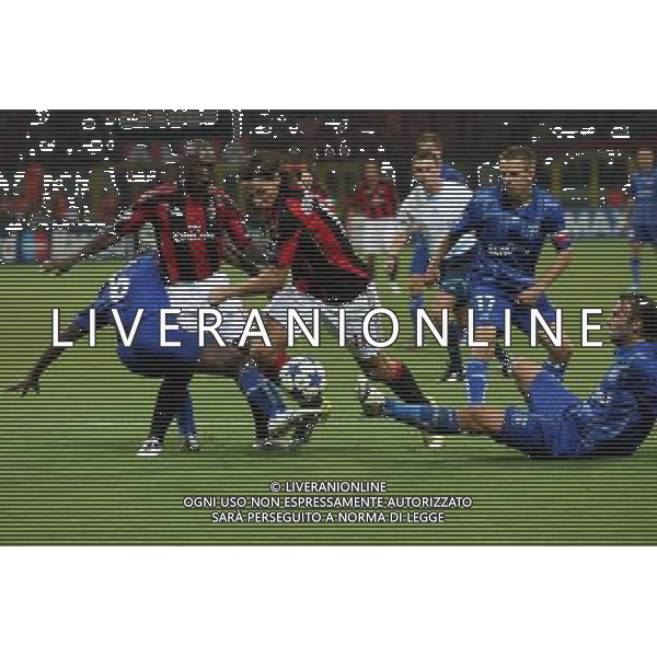 MILANO 15.09.2010-CHAMPIONS LEAGUE MATCH GROUP G MILAN - AJ AUXERRE 2:0 NELLA FOTO ADAMA COULIBALY CLARENCE SEEDORF ZLATAN IBRAHIMOVIC BENOIT PEDRETTI CEDRIC HENGBART FOT. PIOTR KUCZA/NEWSPIX.PL/AG ALDO LIVERANI ONLY ITALY 